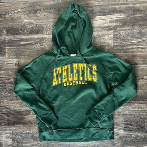 Women’s Oakland A’s sweatshirt!